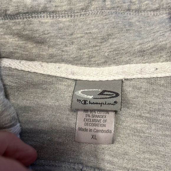 C9 by champion- XL-gray-long sleeve, full zipper, drawstring, but no hood jacket - Picture 3 of 11